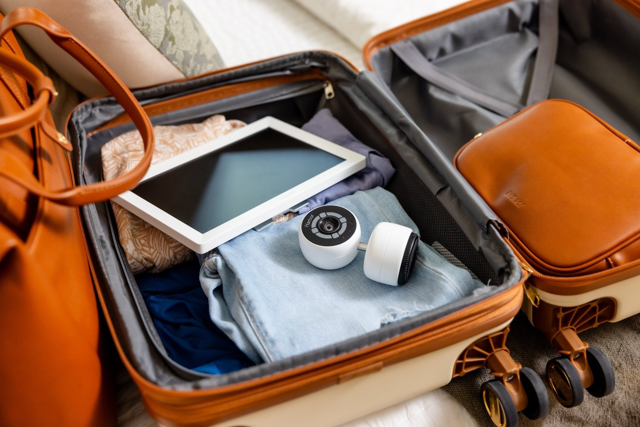 How to Survive Holiday Travel with Young Children - Harbor