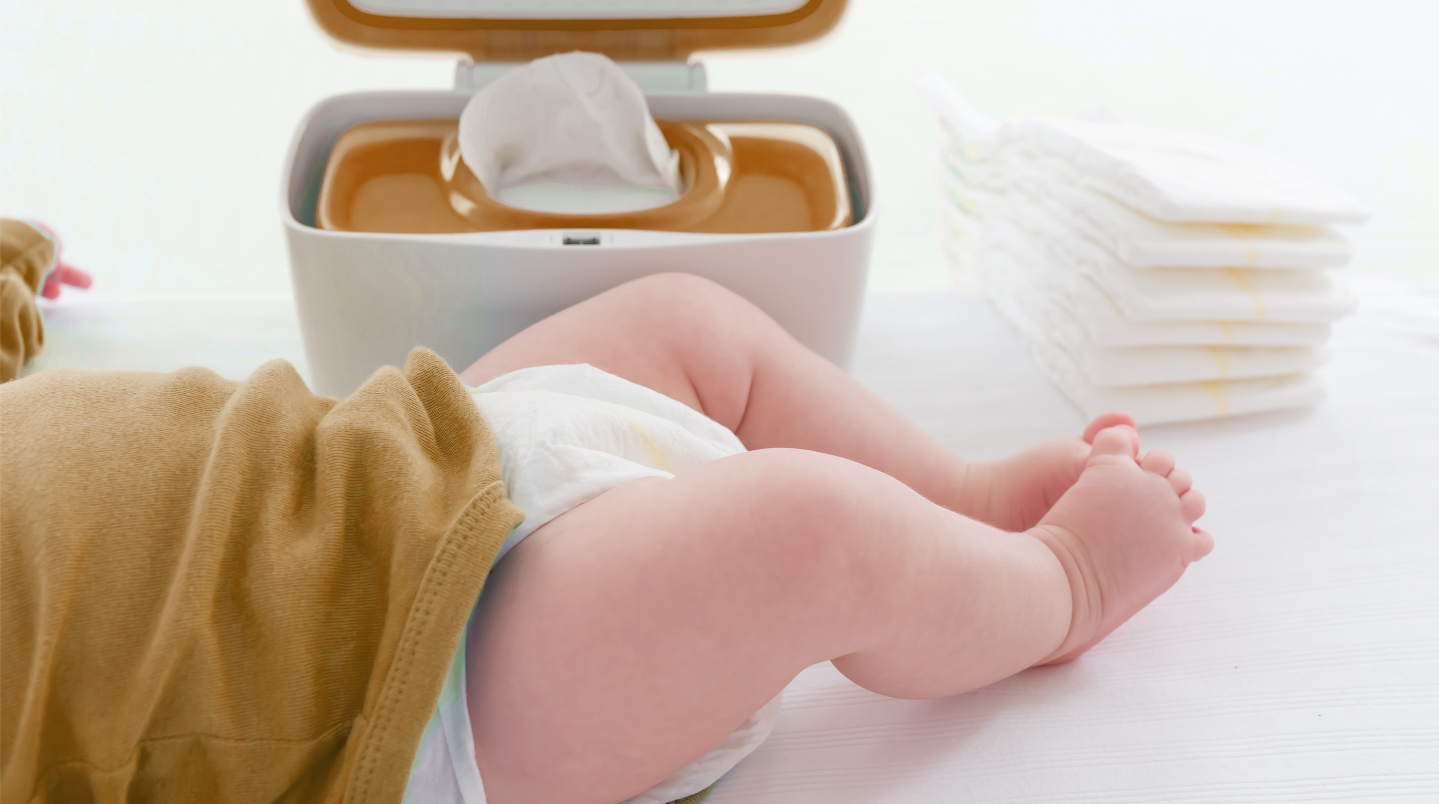 How To Navigate Nighttime Diaper Changes